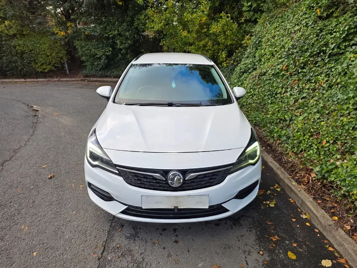 Used Vauxhall Astra 2020 White Estate
