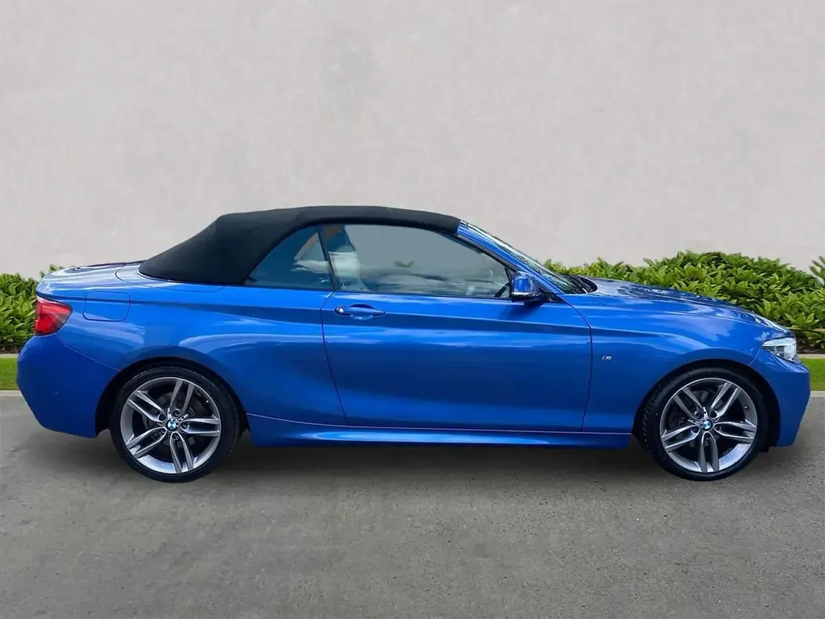 Used BMW 220 M Sport 187 HP (137 kW) 2018 Blue Cabriolet