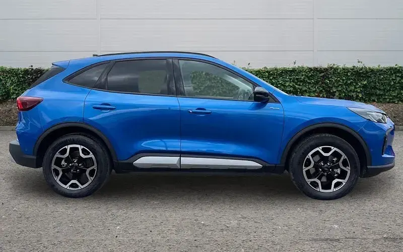 Używany Ford Kuga Active 183 KM (134 kW) 2025 Niebieski SUV