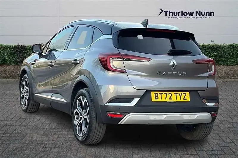 Usado Renault Captur Techno 91 HP (66 kW) 2022 Cinzento SUV