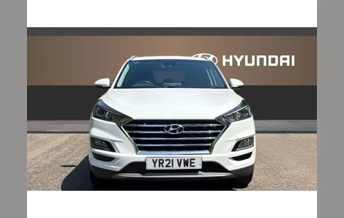 Używany Hyundai Tucson SE 116 KM (85 kW) 2021 Biały SUV