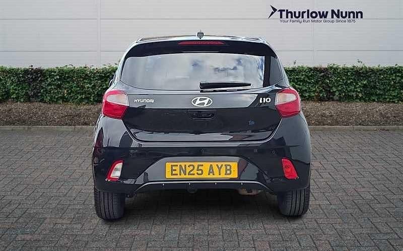 Used Hyundai i10 Premium 63 HP (46 kW) 2025 Black Hatchback