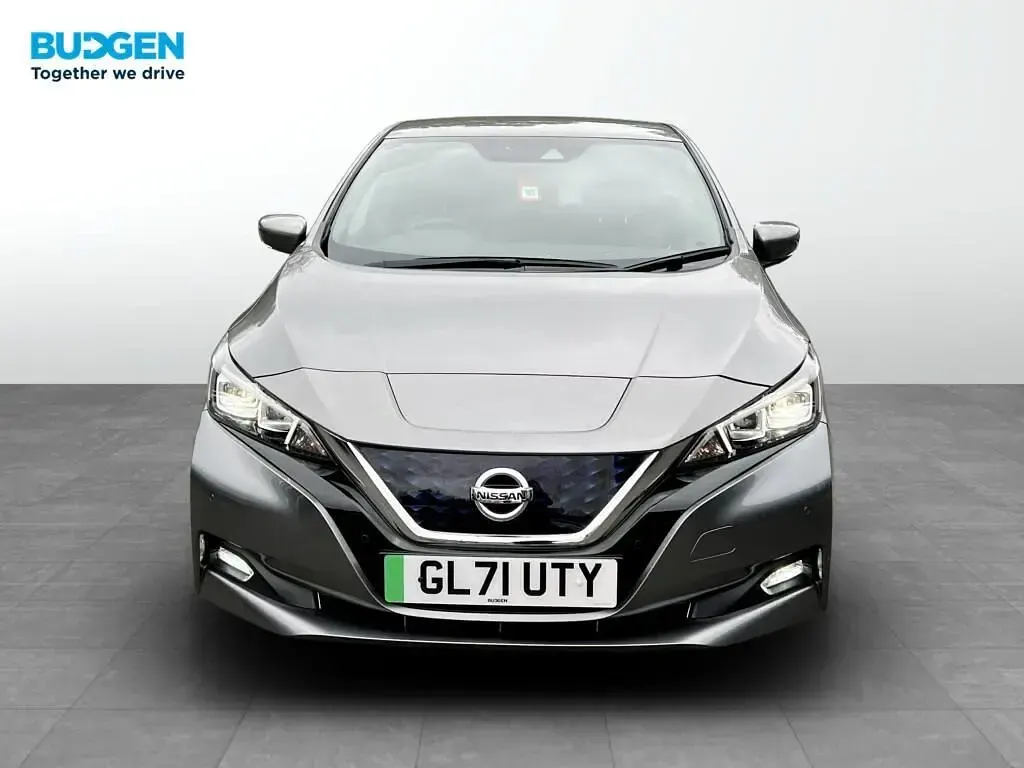 Używany Nissan Leaf Tekna 160 kW (218 KM) 2022 Szary Hatchback