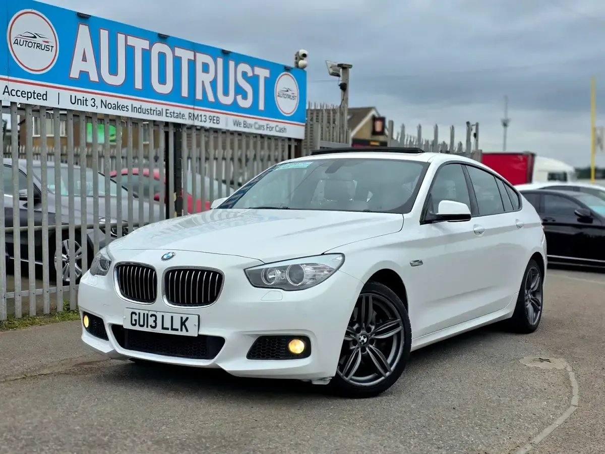 Used BMW 520 M Sport 2013 White Hatchback