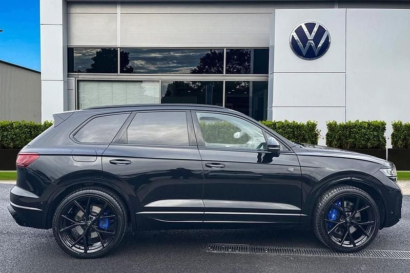 New VW Touareg R 462 HP (339 kW) 2025 Black SUV