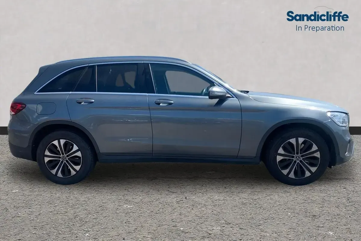 Used Mercedes GLC300 258 HP (189 kW) 2021 Grey SUV