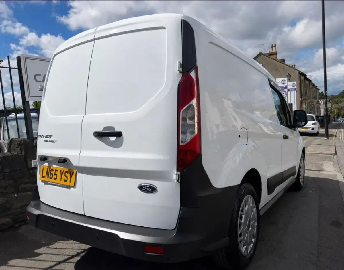 Used Ford Transit Connect 99 HP (72 kW) 2016 White MPV