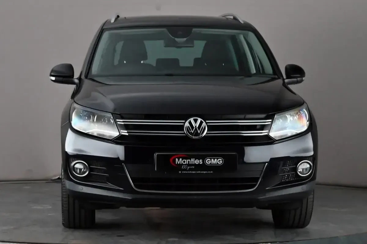 Usado VW Tiguan Edition 150 CV (110 kW) 2016 Negro SUV