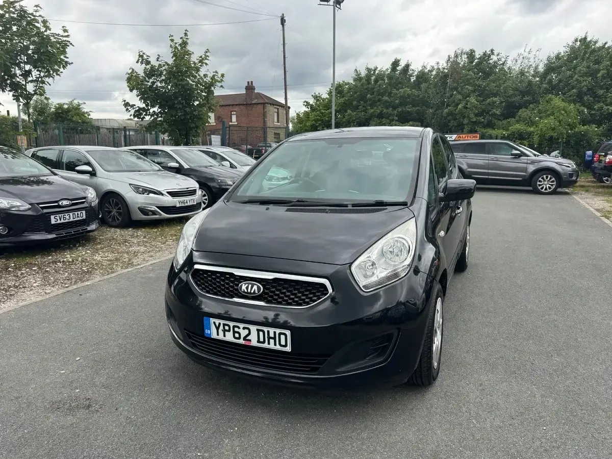 Used Kia Venga Air 90 HP (66 kW) 2012 Black Hatchback
