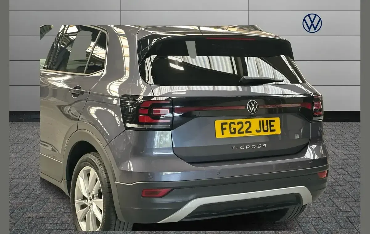 Used VW T-Cross Active 110 HP (80 kW) 2022 Grey SUV