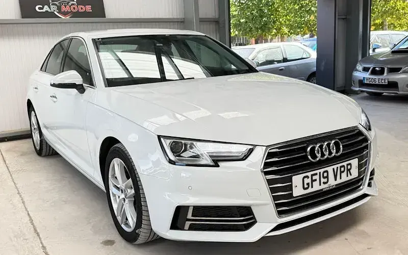 Used Audi A4 Comfort 150 HP (110 kW) 2019 Sedan