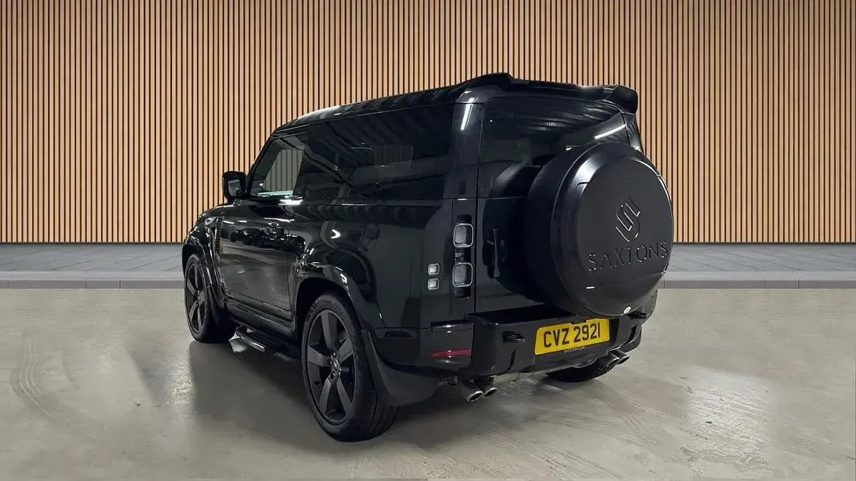 Used Land Rover Defender S 525 HP (386 kW) 2023 Santorini black SUV