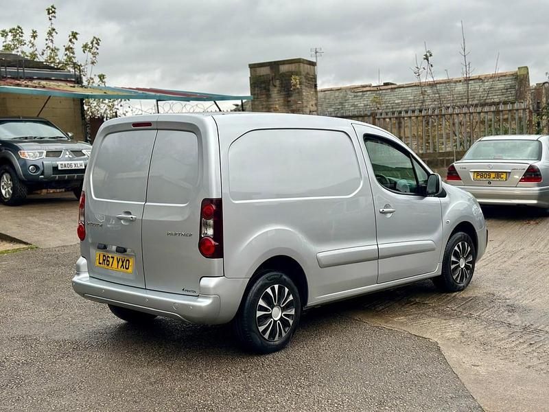 Used Peugeot Partner 2017 Silver MPV