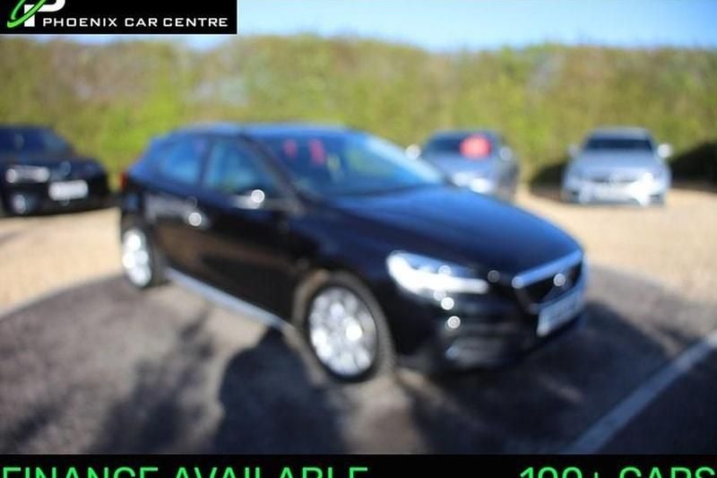 Used Volvo V40 CC 152 HP (111 kW) 2018 Estate
