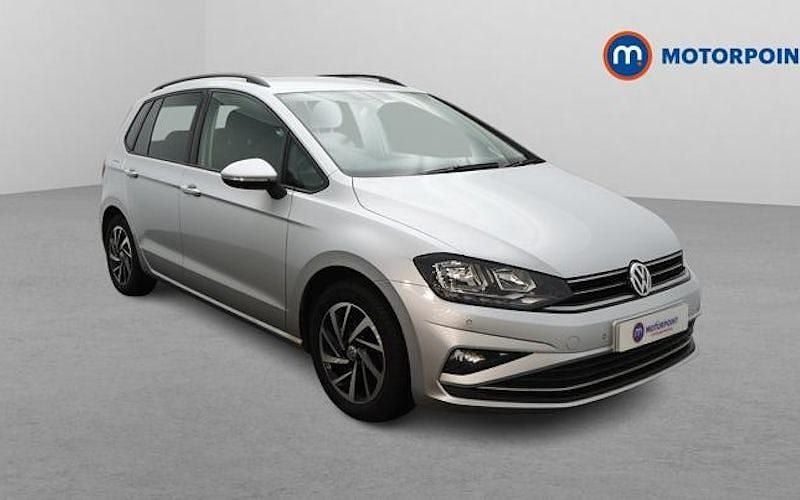Used VW Golf VII Match 131 HP (96 kW) 2019 Silver Hatchback
