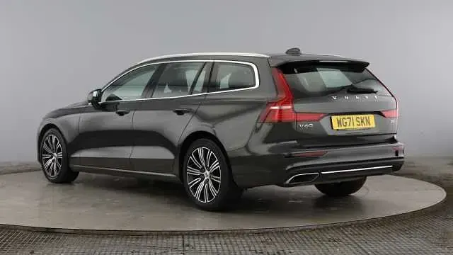 Used Volvo V60 Inscription 247 HP (181 kW) 2022 Estate
