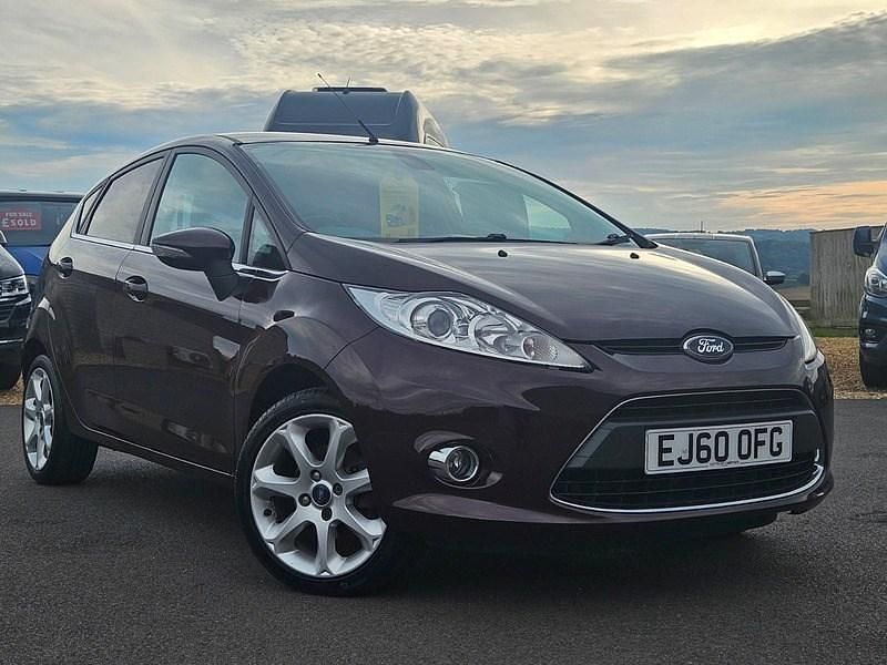 Red Used 2010 Ford Fiesta Titanium Hatchback | £3,500 (Fair price) - Image 1/3