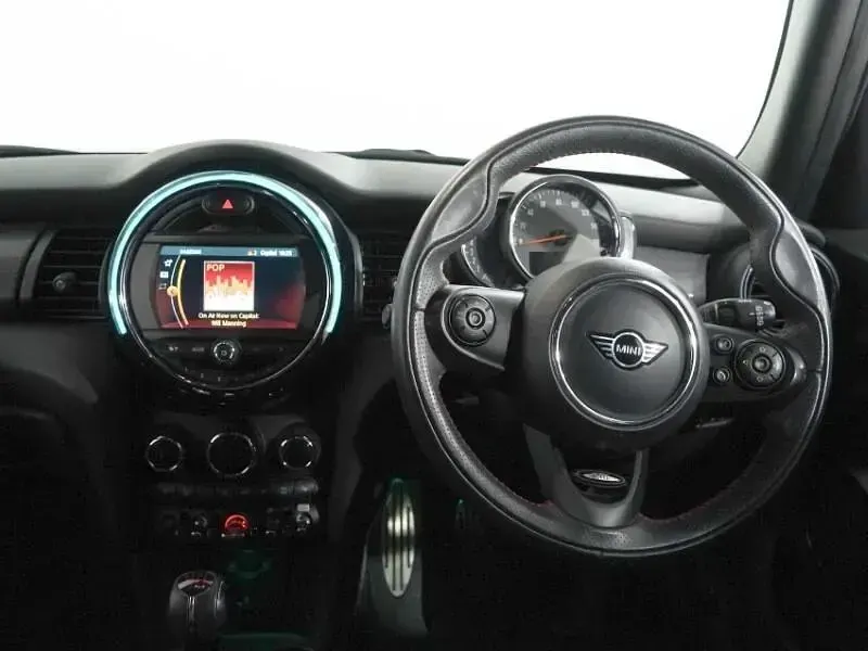 Used Mini Cooper Hatch 134 HP (98 kW) 2020 Blue Hatchback