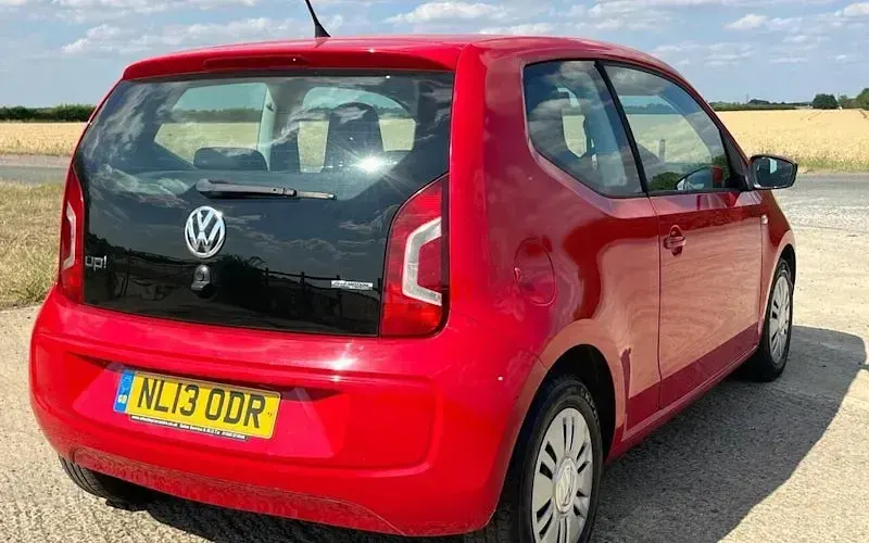 Used VW up! move up! 60 HP (44 kW) 2013 Red Hatchback