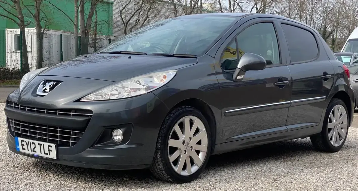 Używany Peugeot 207 Allure 120 KM (88 kW) 2012 Szary Hatchback