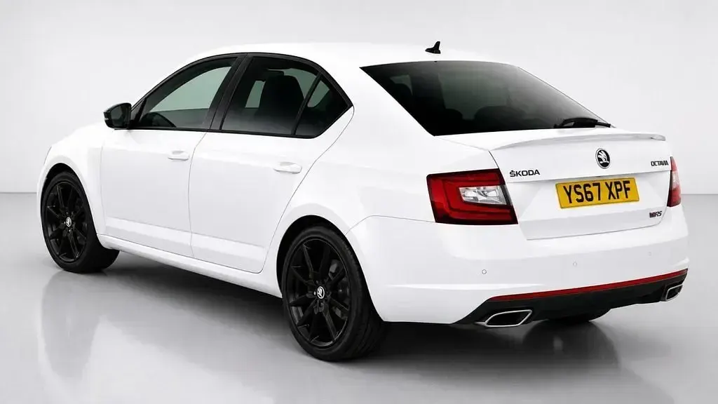 Używany Skoda Octavia vRS 2018 Biały Hatchback