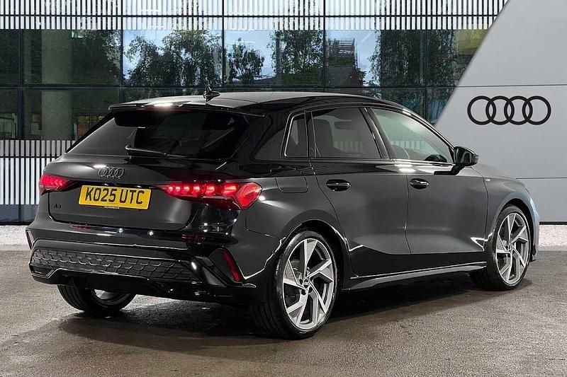 Used Audi A3 Black Edition 150 HP (110 kW) 2025 Black Hatchback