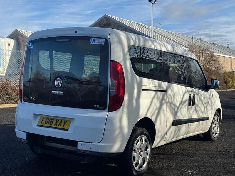 Begagnad Fiat Doblò Active 2016 Vit Minibuss