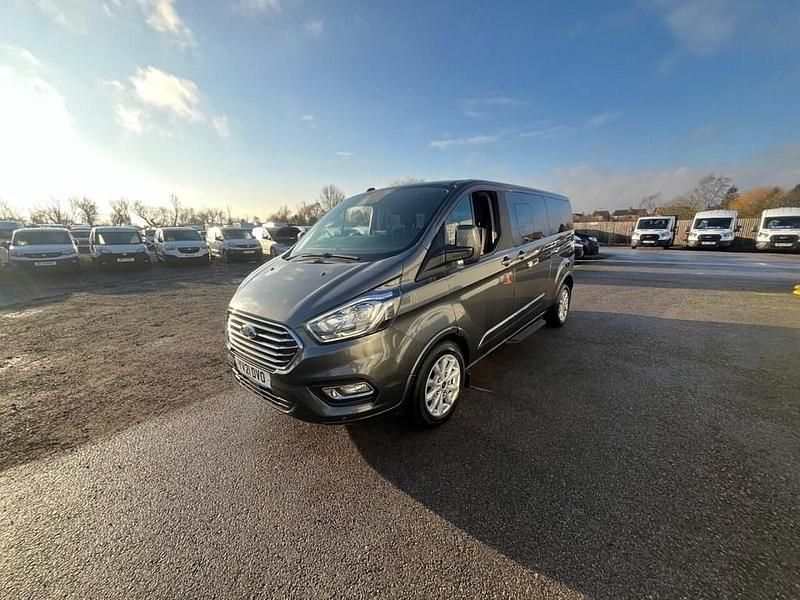 Used Ford Tourneo Custom Titanium 130 HP (95 kW) 2021 Grey Van