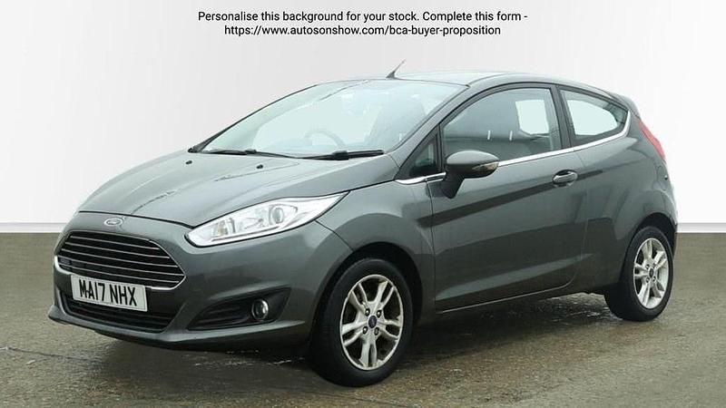 Used Ford Fiesta Zetec 82 HP (60 kW) 2017 Grey Hatchback