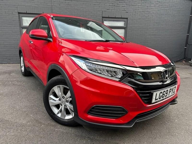 Second-hand Honda HR-V S 130 CP (95 kW) 2019 Roșu SUV