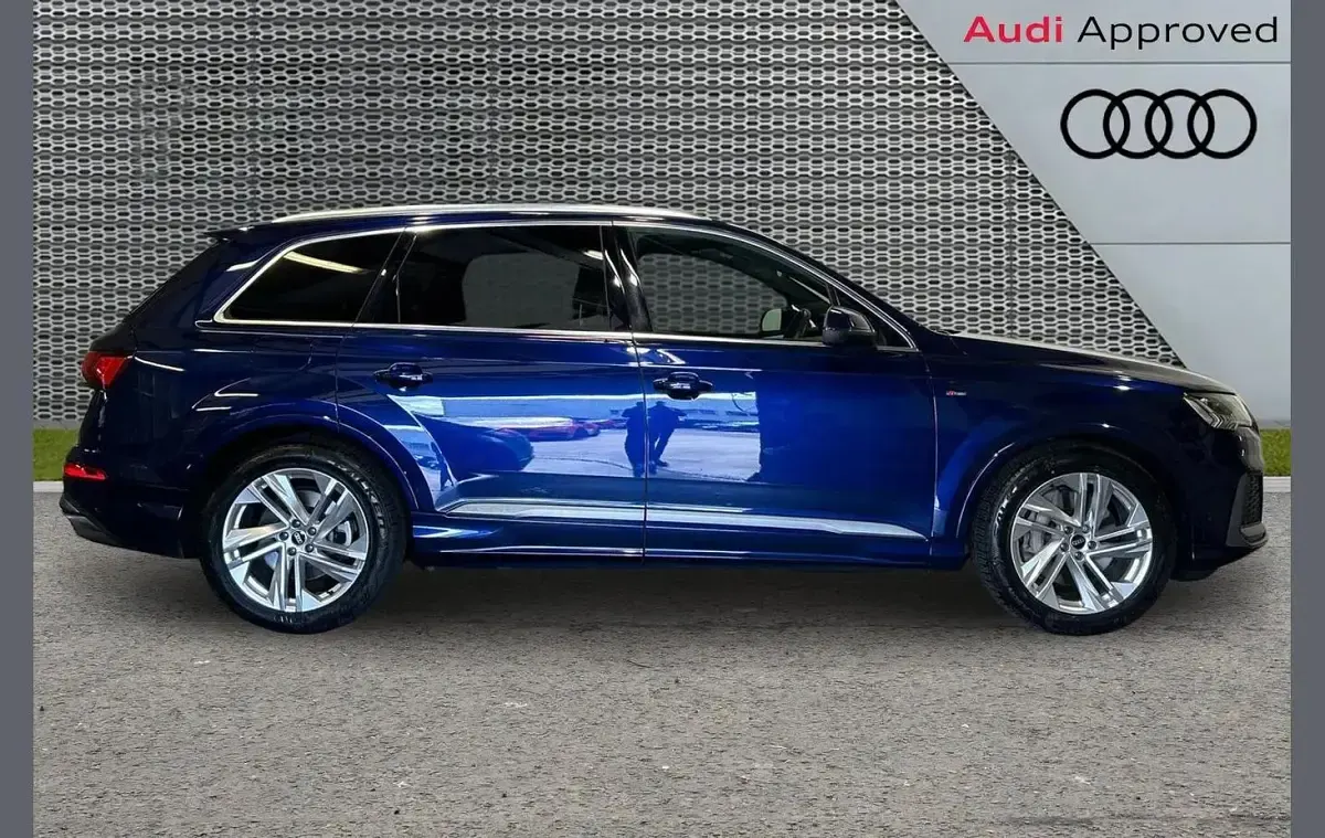 Used Audi Q7 S-Line 281 HP (206 kW) 2022 Blue SUV