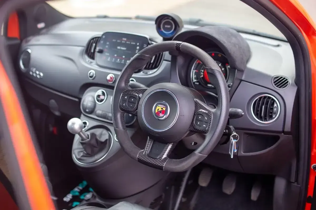 Used Abarth 695 Turismo 180 HP (132 kW) 2023 Orange Hatchback