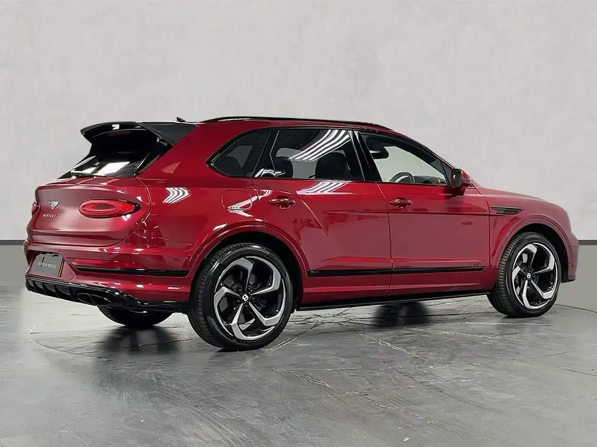 Used Bentley Bentayga 2022 Red SUV