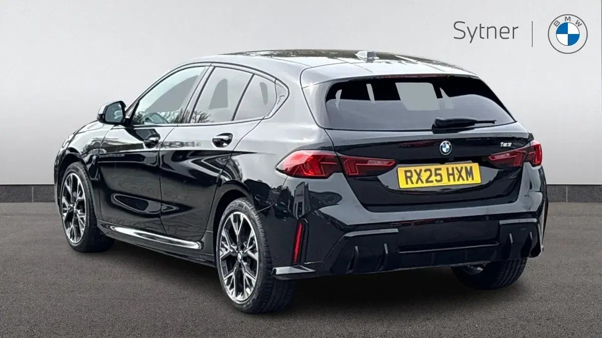 Used BMW 123 M Sport 215 HP (158 kW) 2025 Black Hatchback