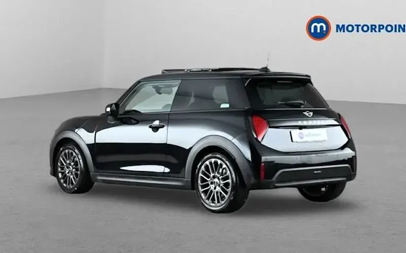 Used Mini Cooper Classic 150 kW (204 HP) 2026 Hatchback