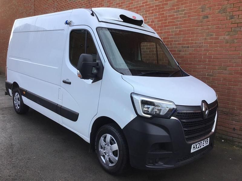 White Used 2020 Renault Master Business Van | £11,995 (Fair price) - Image 1/4