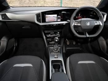 New Vauxhall Mokka 136 HP (100 kW) 2025 Two coat metallic  carbon black SUV