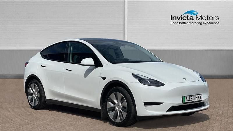 White Used 2023 Tesla Model Y RWD SUV | £23,750 (Good price) - Image 1/4