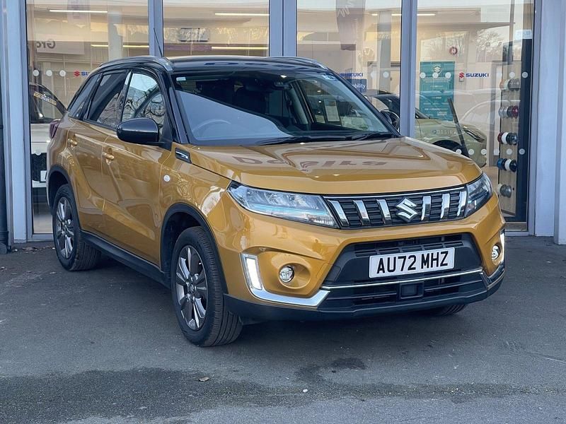Used Suzuki Vitara SZ-T 2023 Dbh solar yellow/black SUV