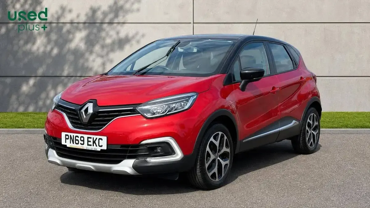 Used Renault Captur GT-Line 90 HP (66 kW) 2019 Red/black SUV