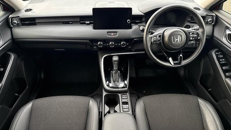 Used Honda HR-V Advance 131 HP (96 kW) 2023 Red SUV