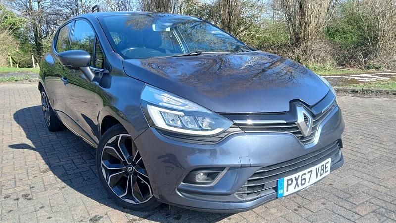 Used Renault Clio IV Dynamique 90 HP (66 kW) 2017 Grey Hatchback