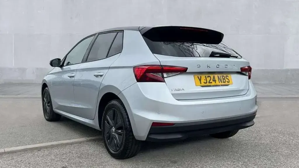 Used Skoda Fabia Colour Edition 79 HP (58 kW) 2024 Silver Hatchback