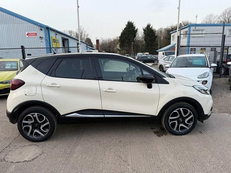 Usado Renault Captur Dynamique 90 HP (66 kW) 2017 Bege SUV