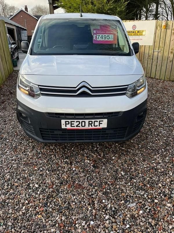 Used Citroën Berlingo 100 HP (73 kW) 2020 White MPV