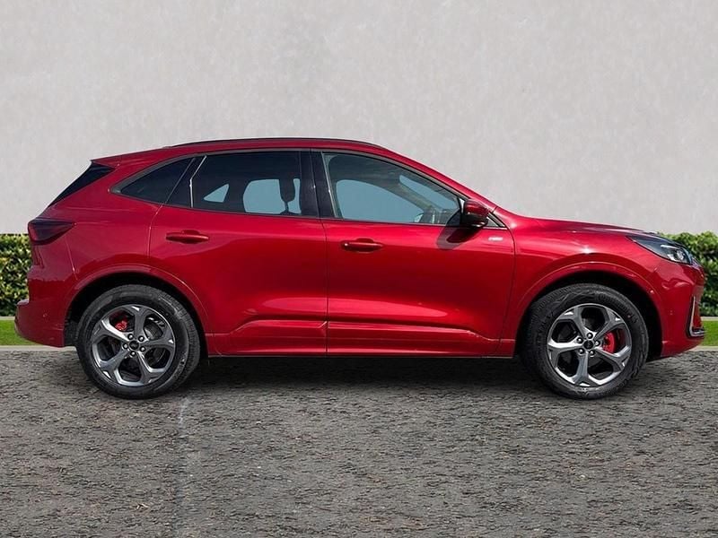 Used Ford Kuga ST 243 HP (178 kW) 2025 Lucid red SUV