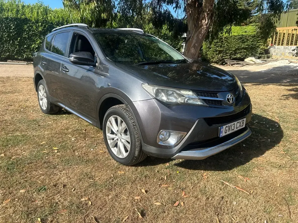 Used Toyota RAV4 147 HP (108 kW) 2013 Grey SUV