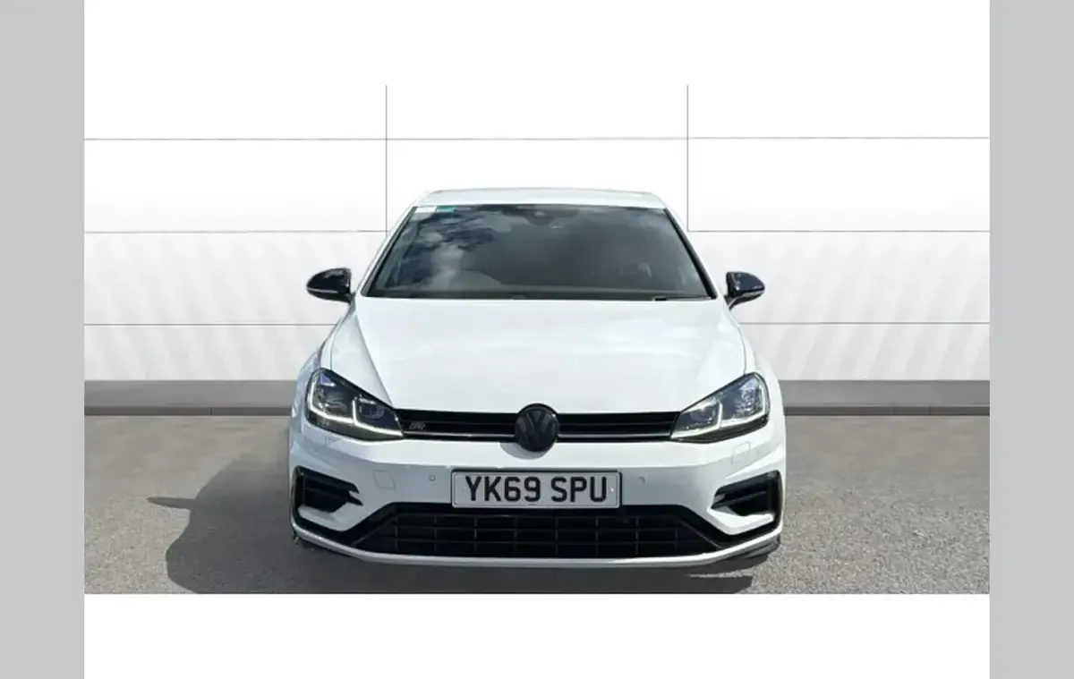 Used VW Golf VII R 296 HP (217 kW) 2019 White Hatchback