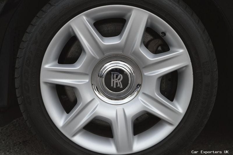 Used Rolls Royce Ghost 563 HP (414 kW) 2010 Sedan