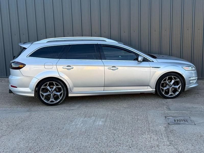 Used Ford Mondeo Titanium X 2011 Silver Estate